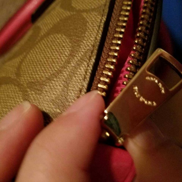 Coach purse and wallet - Picture 2 of 6